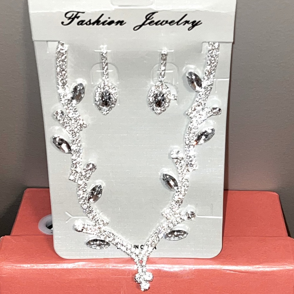 Earrings and necklace set.